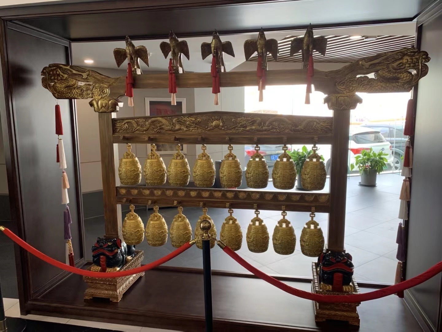 黄金编钟.jpg
